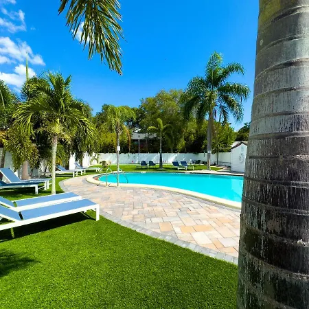 2Q Beds Studio Apt With Shared Pool 05 Clearwater Exterior photo